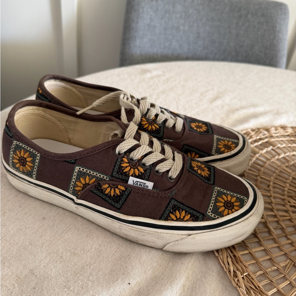 Vans Granny Check Authentic Skate Shoes Sneakers Chocolate Size 7.5 Men 9 Woman